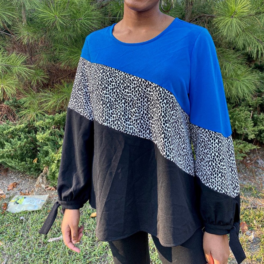 NWT Gorgeous Alfani Blue and Black Top/Blouse